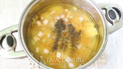 гороховый суп с копченой грудинкой