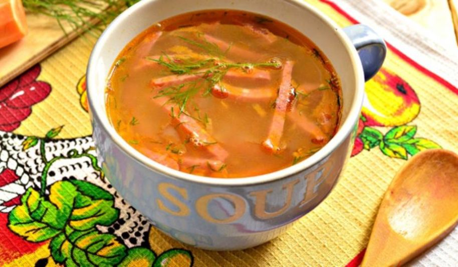 Рецепт горохового супа с копченой колбасой и зеленью