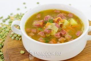 Гороховый суп с копченой колбасой