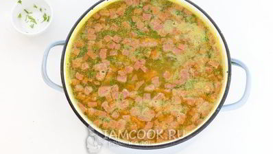 гороховый суп с копченой колбасой