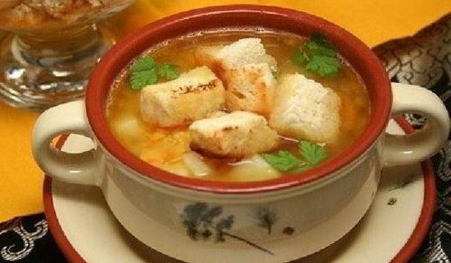 Рецепт горохового супа с копчеными ребрышками и сельдереем