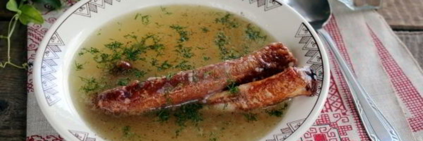 Гороховый суп с копчеными ребрышками в мультиварке