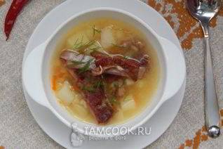 Гороховый суп с копчеными свиными ребрами