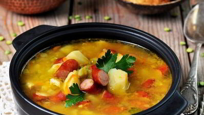 гороховый суп с охотничьими колбасками