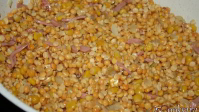 гороховый суп с сосисками и сладкой кукурузой