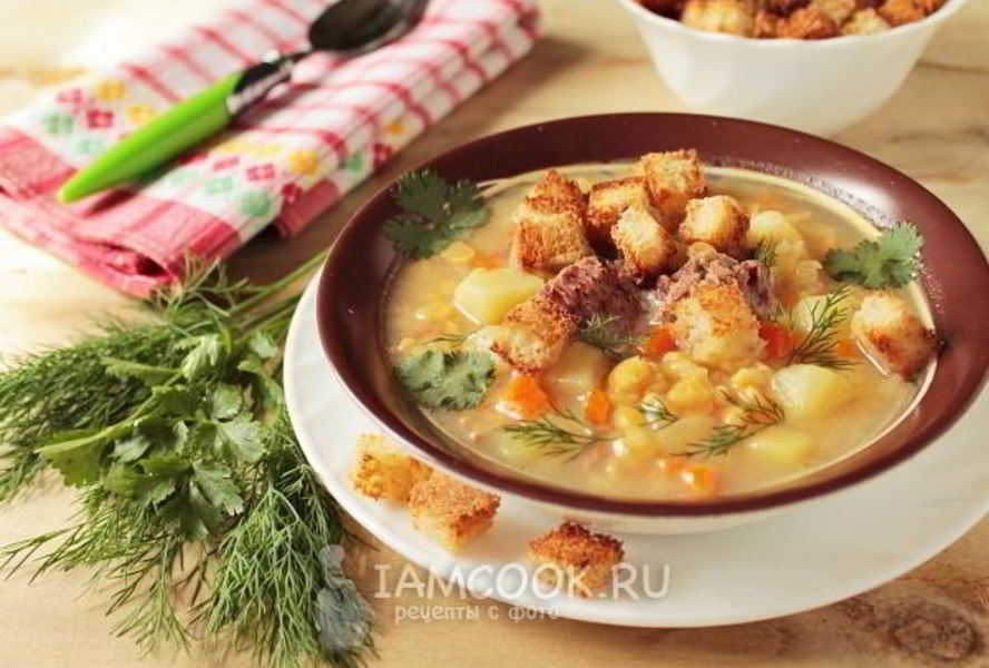 Гороховый суп с тушенкой в мультиварке