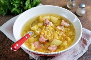 Гороховый суп со свиными ребрышками