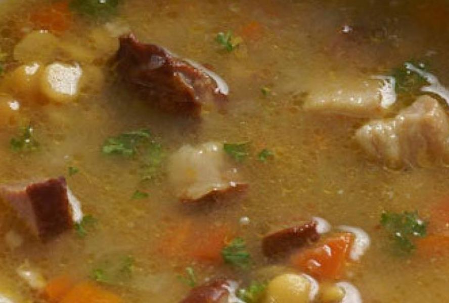 Суп гороховый с копченостями