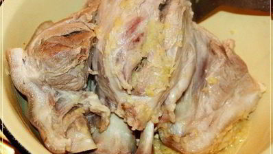 суп гороховый с рулькой поросячьей