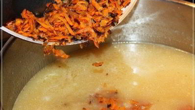 суп гороховый с рулькой поросячьей