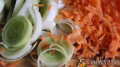 суп из зеленого гороха с копченостями