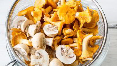 грибной суп с лапшой в азиатском стиле