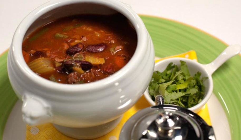 Рецепт густого фасолевого супа из телячьих хвостов