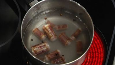 густой фасолевый суп из телячьих хвостов