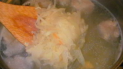 капустняк из квашеной капусты