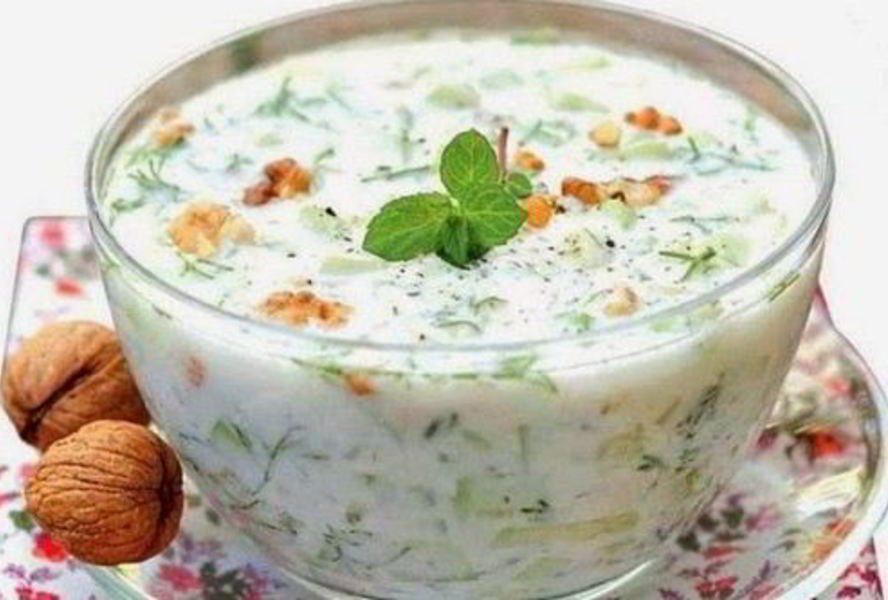 Болгарский суп Таратор с грецкими орехами