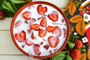 Холодник с клубникой