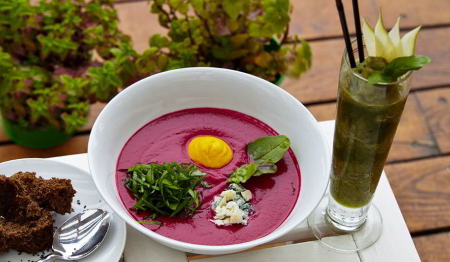 Рецепт холодного крема-супа из свеклы с щавелем