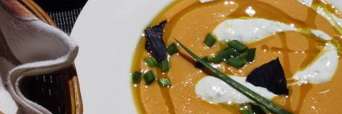 Холодный крем-суп с морковью и йогуртом