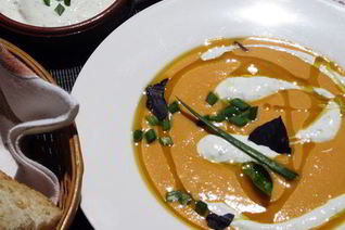 Холодный крем-суп с морковью и йогуртом