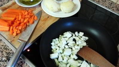 холодный крем-суп с морковью и йогуртом