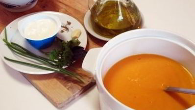 холодный крем-суп с морковью и йогуртом