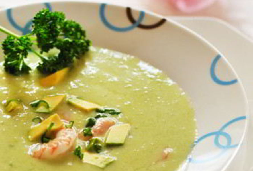 Холодный суп из авокадо с креветками