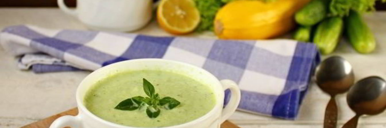 Холодный суп из огурца и цуккини