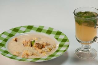 Холодный суп из персиков