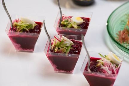 Холодный суп из свеклы