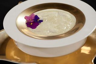 Суп-крем из спаржи с палтусом холодного копчения