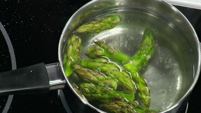 суп-крем из спаржи с палтусом холодного копчения