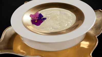 суп-крем из спаржи с палтусом холодного копчения