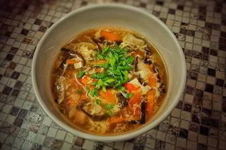 Китайский кисло-острый суп с тофу