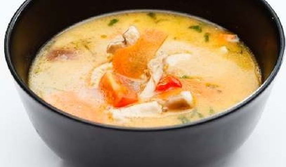 Рецепт кокосового супа с луком и сельдереем