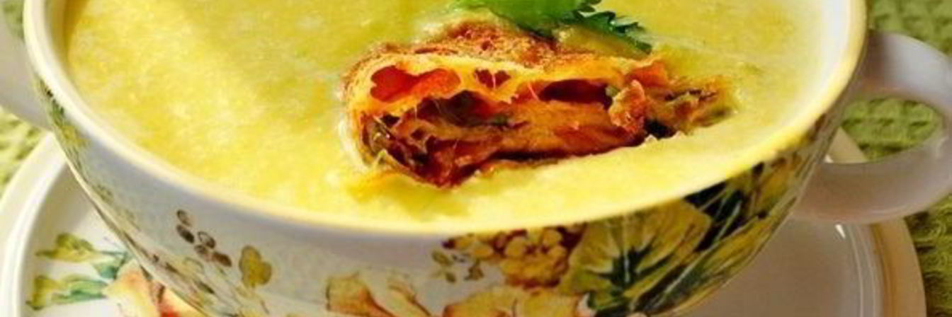 Крем-суп из тыквы с сырными рулетиками