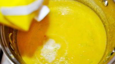 крем-суп из тыквы с сырными рулетиками