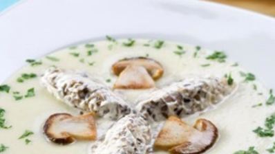 крем-суп с грибным муссом и чесночными гренками