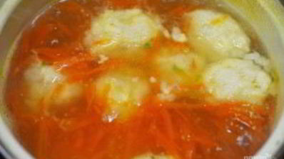 куриный суп с рисово-сырными клецками