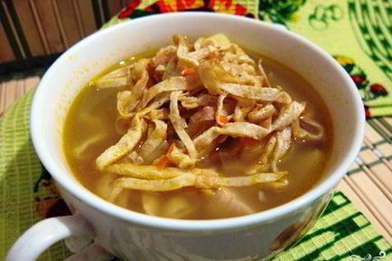 Куриный суп с яичными блинчиками