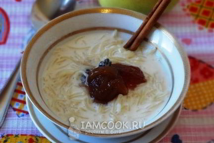 Молочный суп с вермишелью