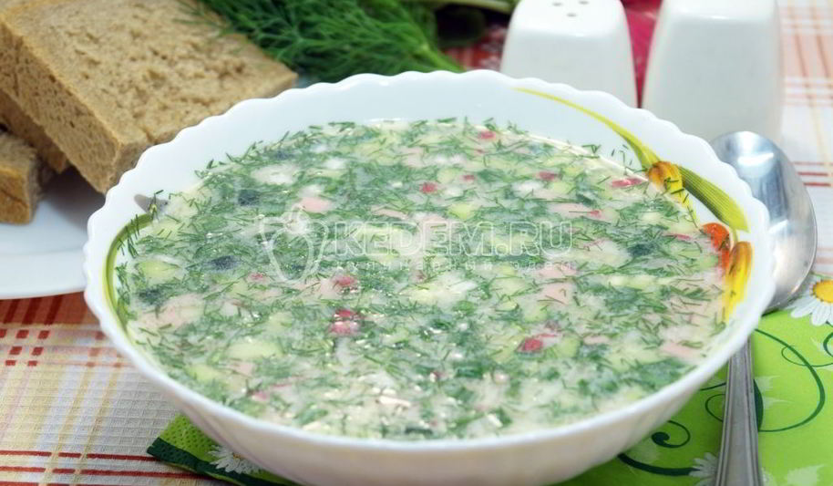 Рецепт окрошки классической с колбасой