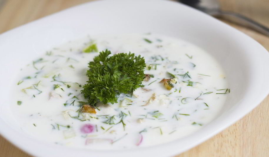 Рецепт окрошки на кефире с жареной картошкой