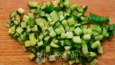 окрошка на майонезе с колбасой