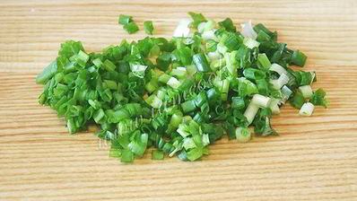 окрошка на сыворотке с куриной грудкой