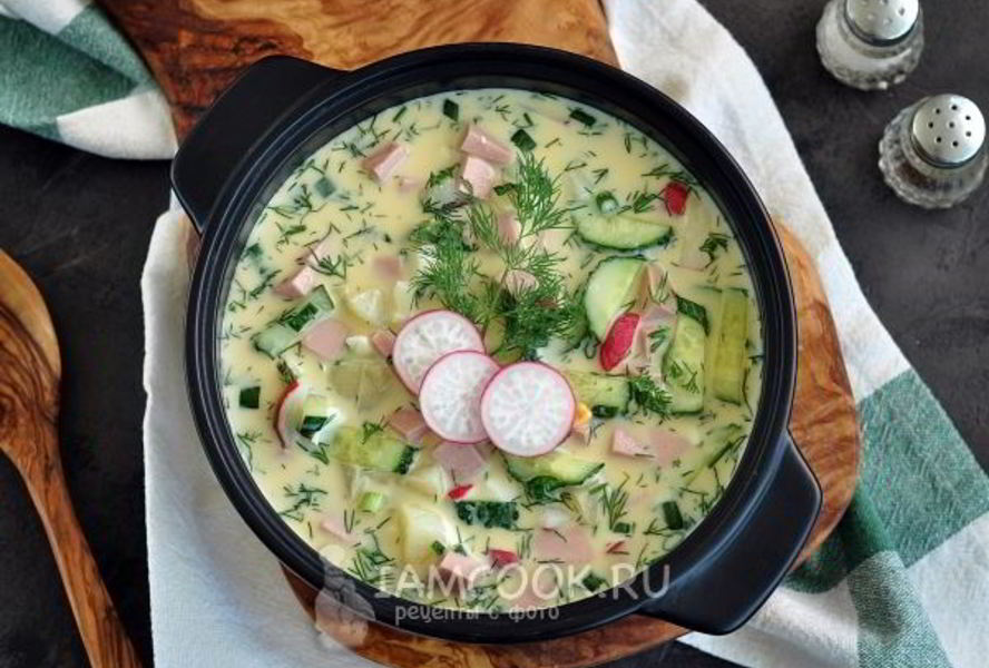 Окрошка с колбасой на айране