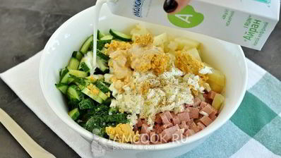 окрошка с колбасой на айране