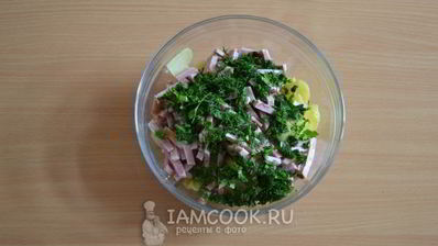 окрошка с колбасой на квасе