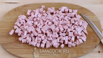 окрошка с колбасой на сыворотке