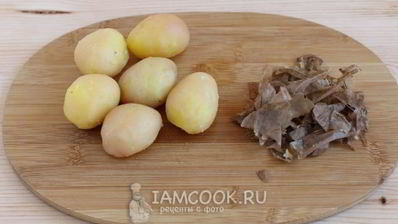 окрошка с колбасой на сыворотке